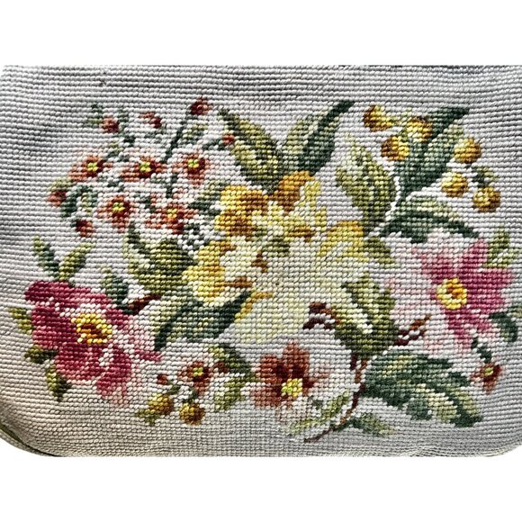 Vintage Needlepoint Floral Handbag Chain Handle Satin Lining - Picture 14 of 16